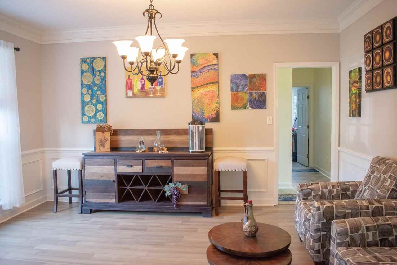 5055 Sussex Dr - Photo 5 of 43