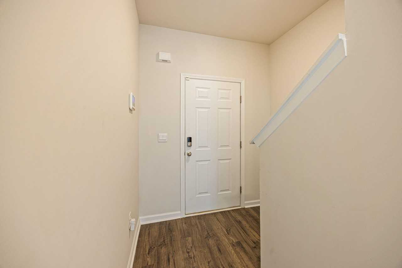 5438 Thrasher Ln - Photo 7 of 46