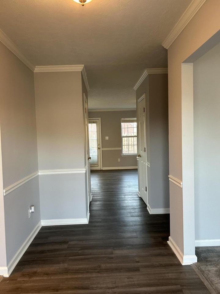 7600 Main St - Photo 2 of 15