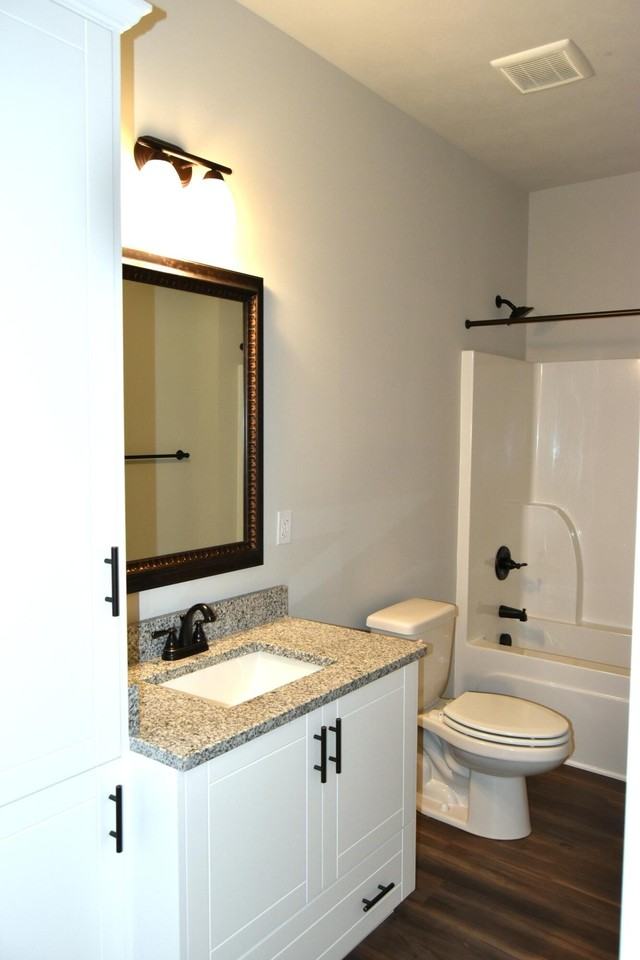 556 Hardy Pt - Photo 7 of 14