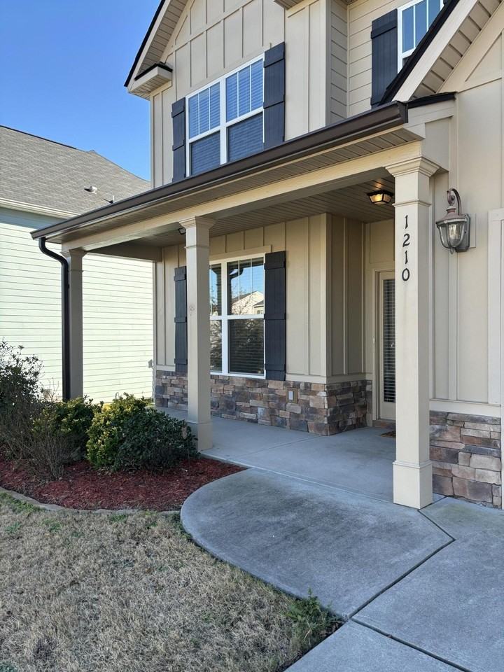 1210 Eldrick Ln - Photo 2 of 19