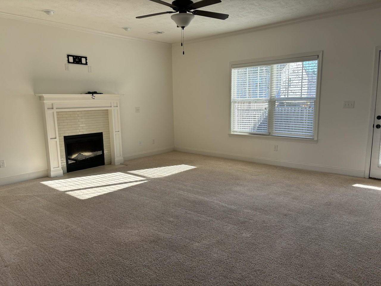 1210 Eldrick Ln - Photo 6 of 19