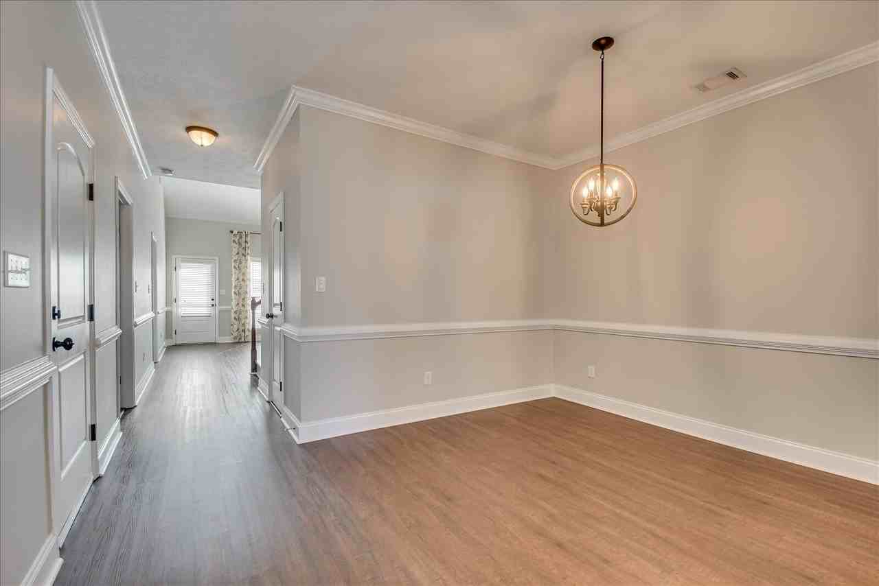 317 Buxton Ln - Photo 6 of 34