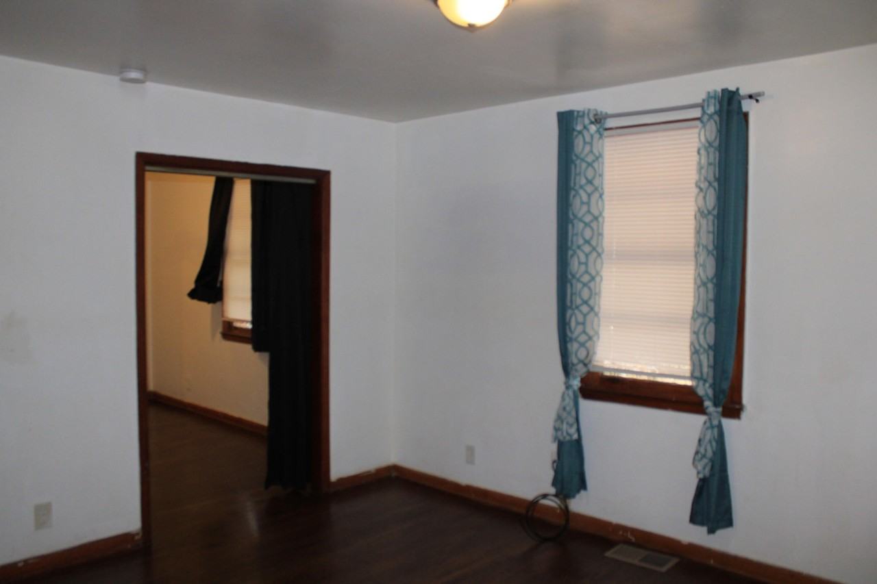 2128 Grand Blvd - Photo 7 of 27