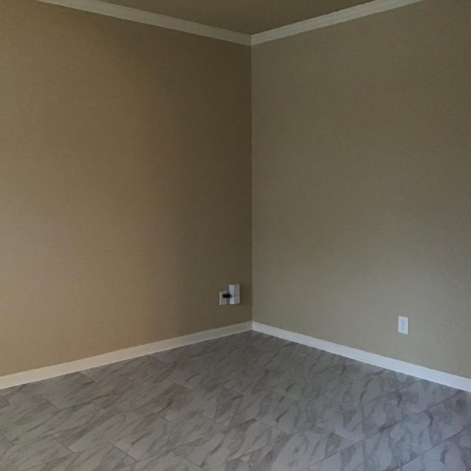 2793 Huntcliffe Dr - Photo 7 of 43