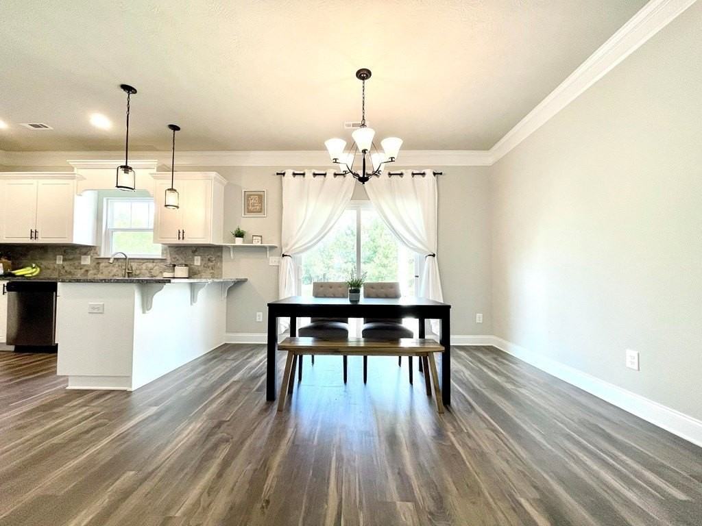 204 Swinton Pond Rd - Photo 4 of 22