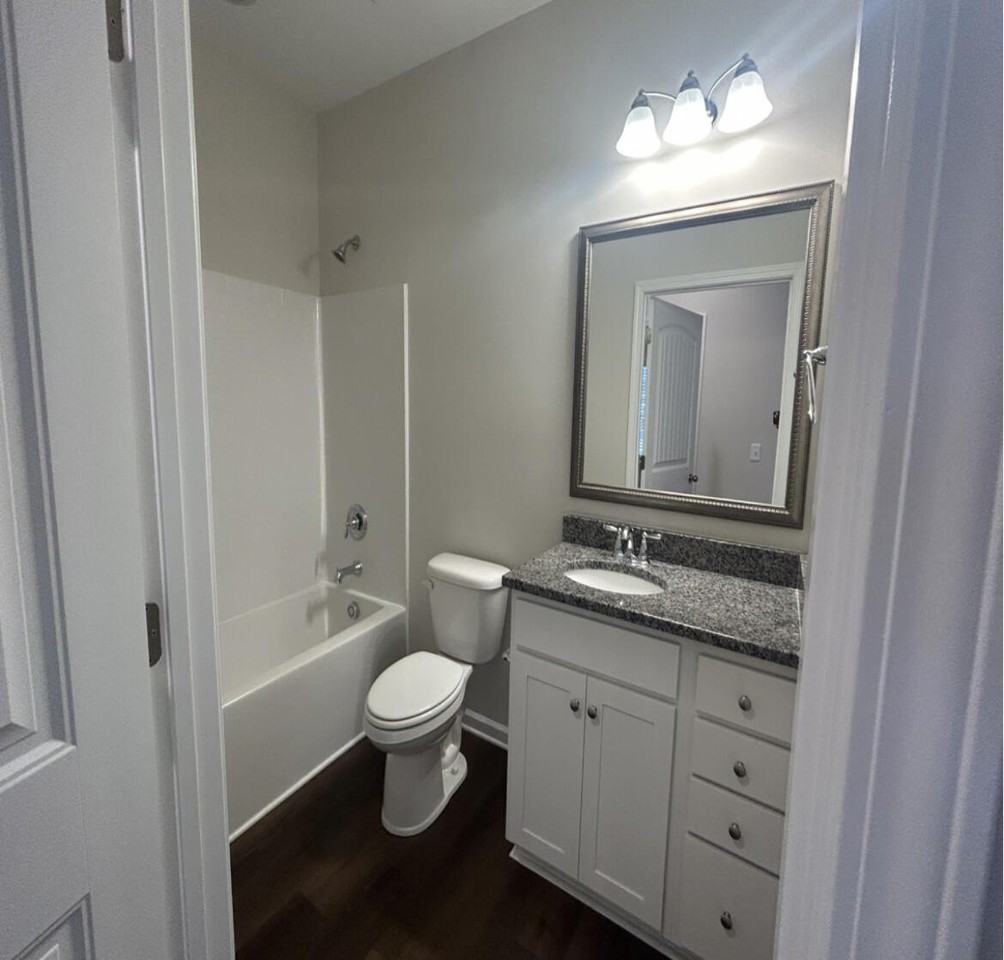 927 Manitou Cir - Photo 5 of 8