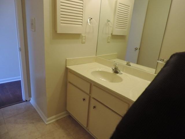 2810 Ferret Ct - Photo 4 of 48