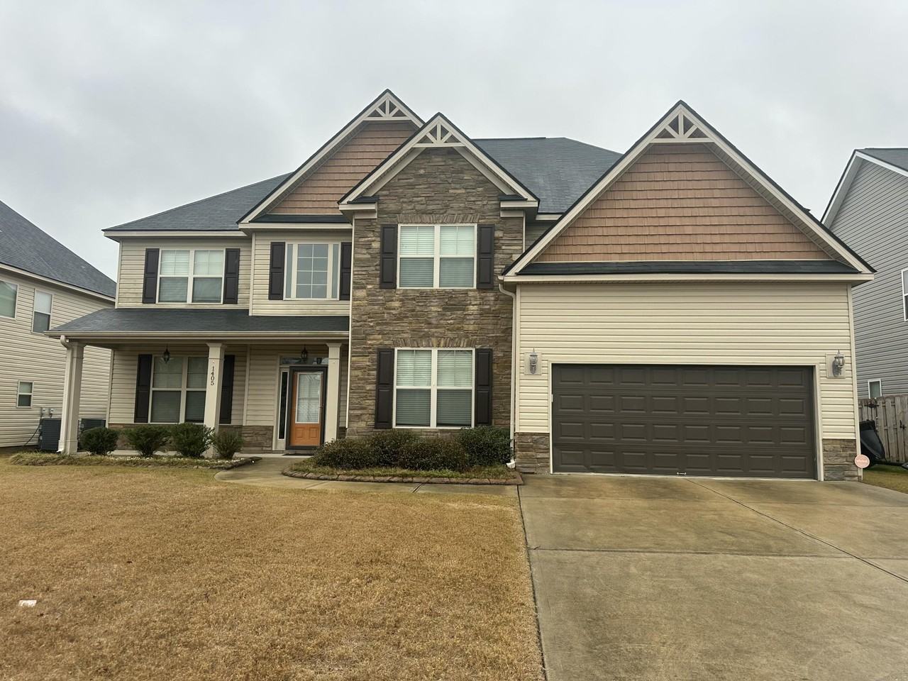 1405 Calumet Dr - Photo 3 of 32