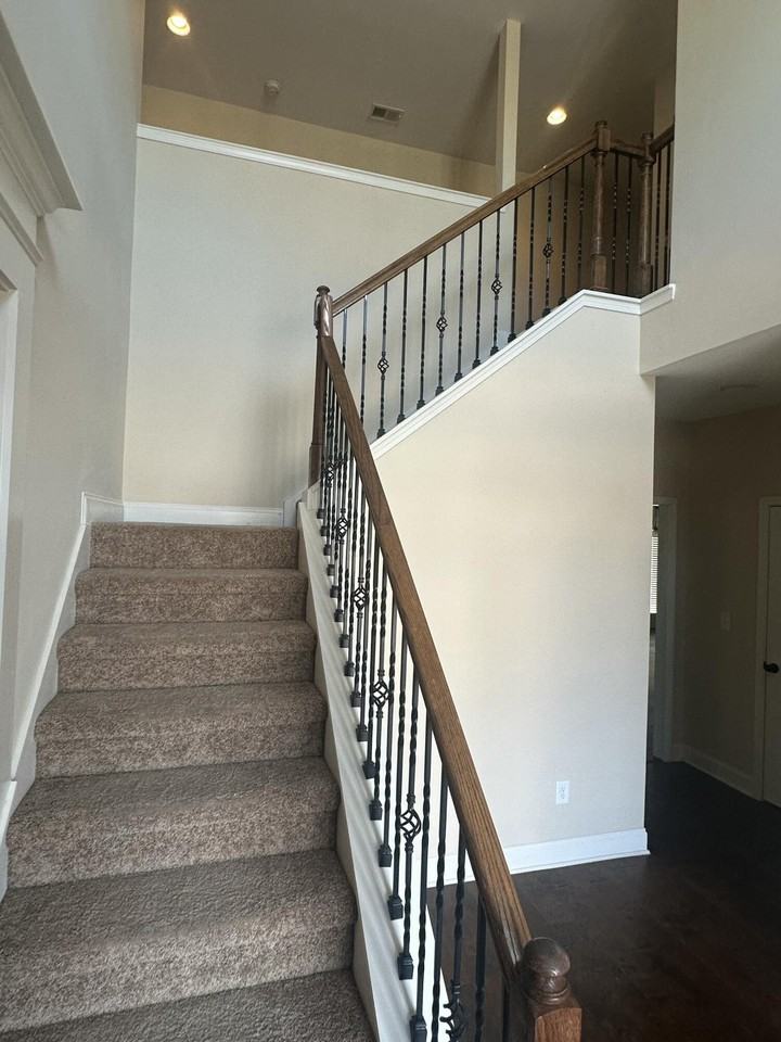 1405 Calumet Dr - Photo 6 of 32