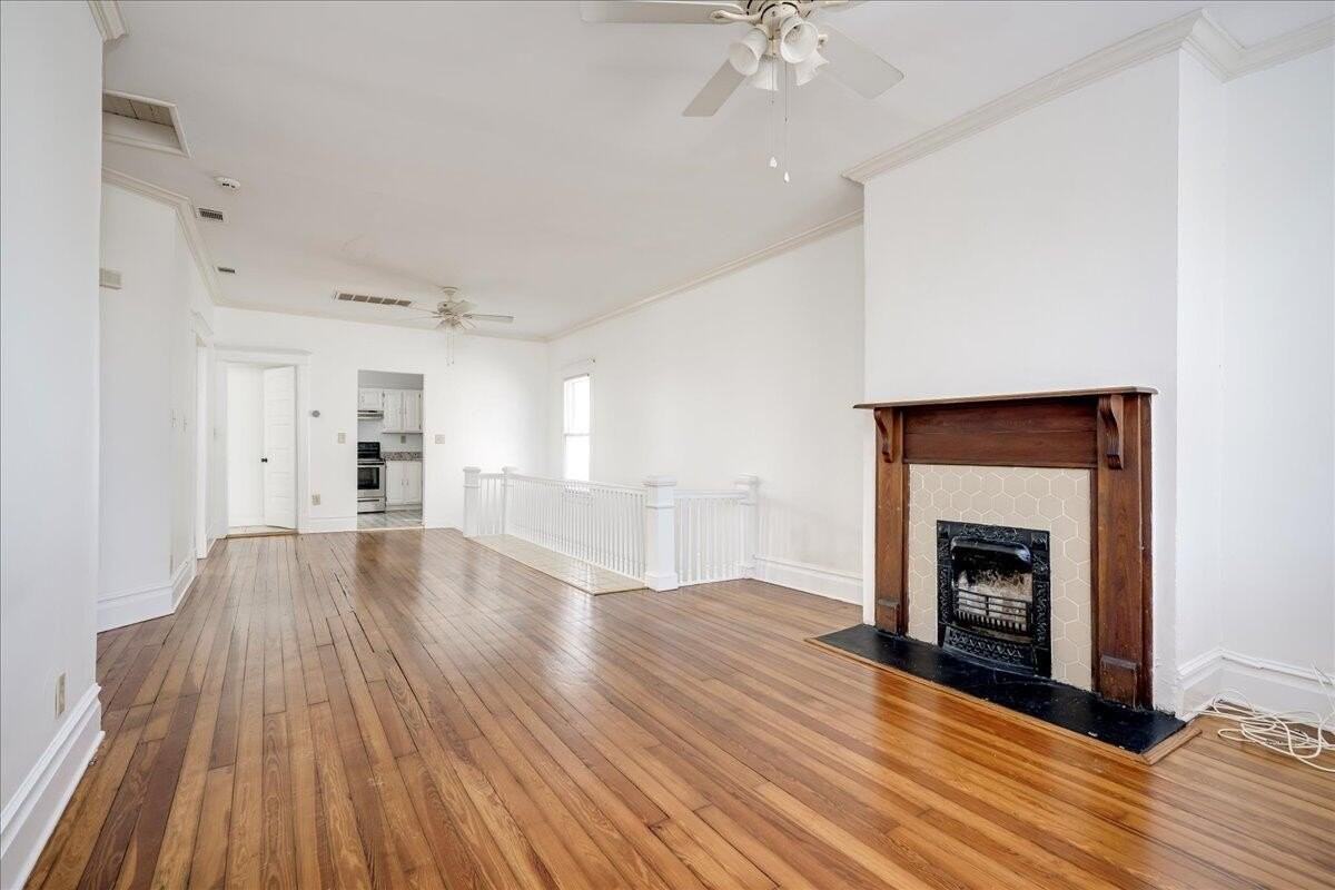 134 Broad St Apt B #B - Photo 4 of 19