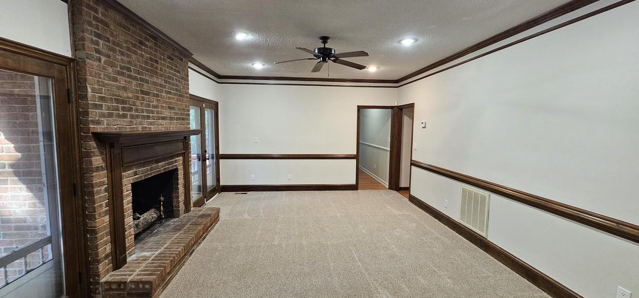 812 Cape Cod Ct - Photo 7 of 46