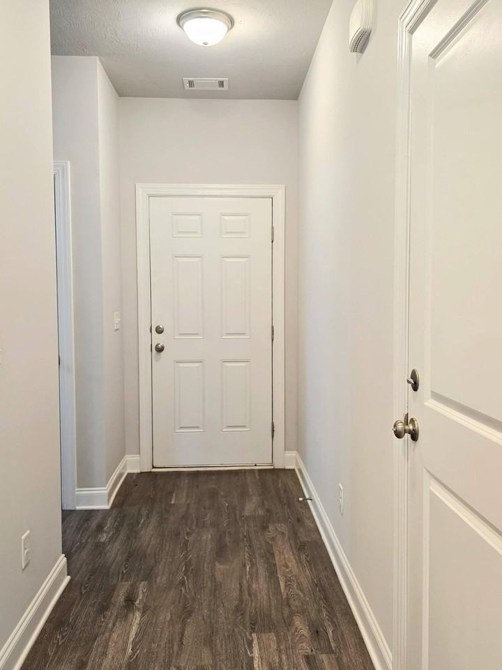 1810 Butternut Dr - Photo 4 of 20