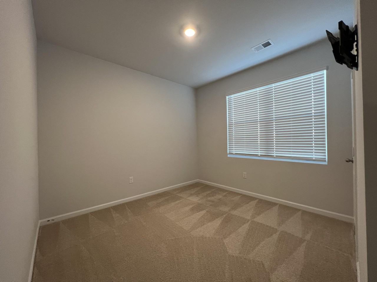 1242 Sambar Cir - Photo 6 of 32
