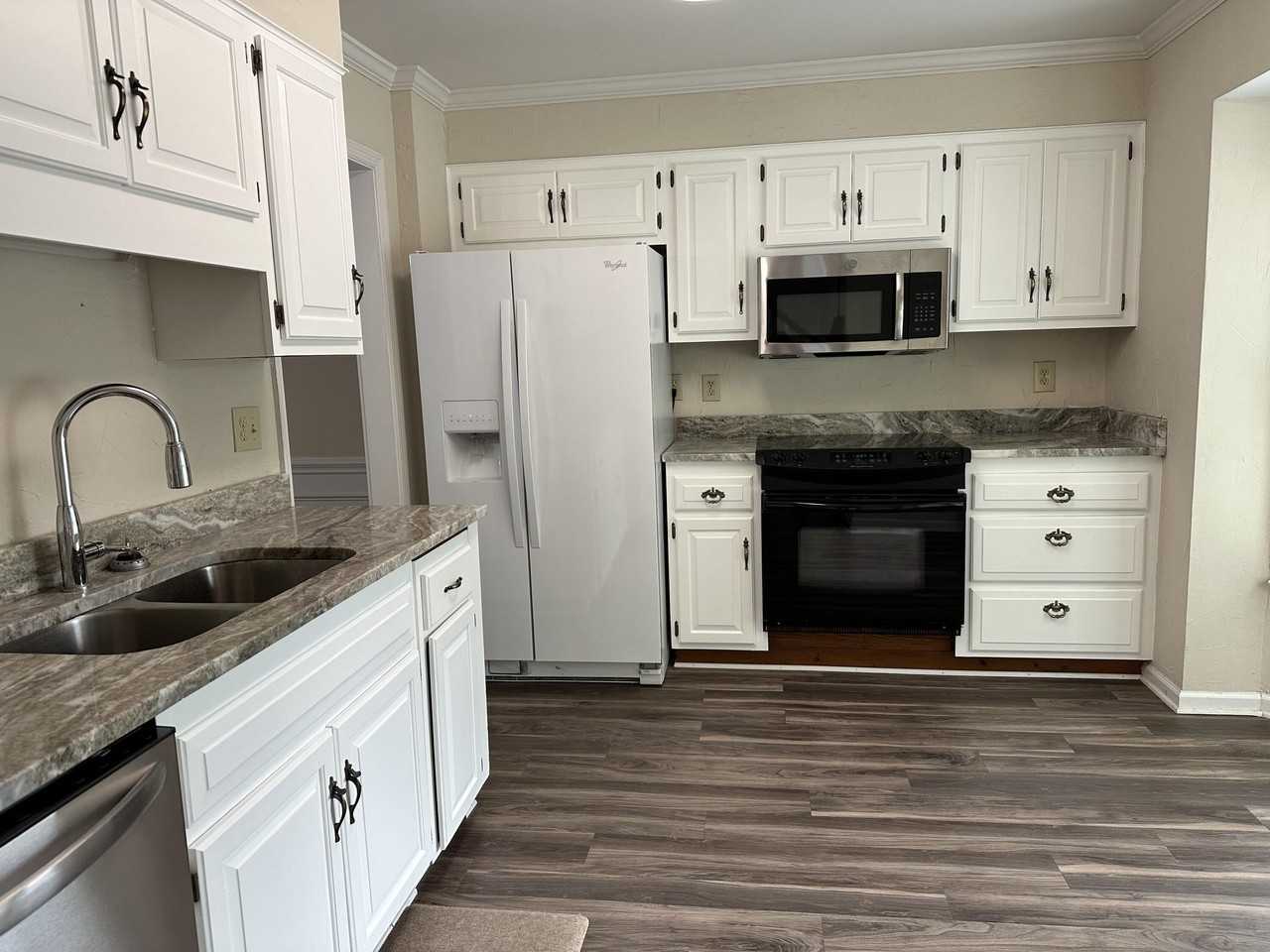 644 Crown Point Dr - Photo 6 of 21