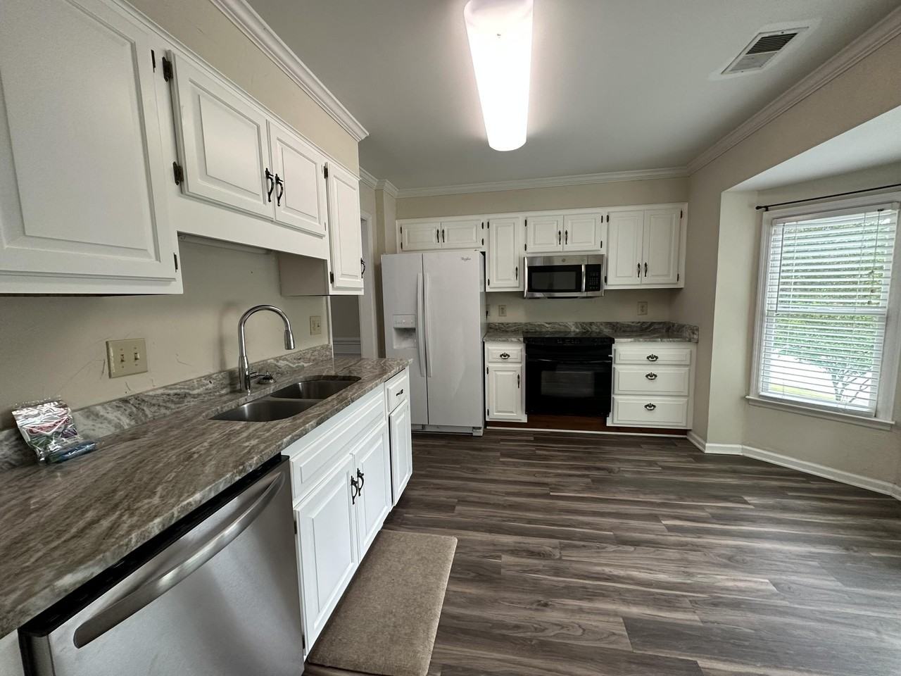 644 Crown Point Dr - Photo 7 of 21