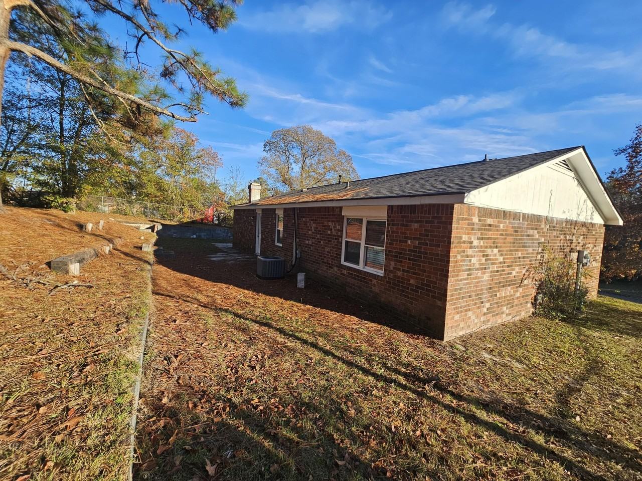 3543 Windermere Dr - Photo 2 of 13