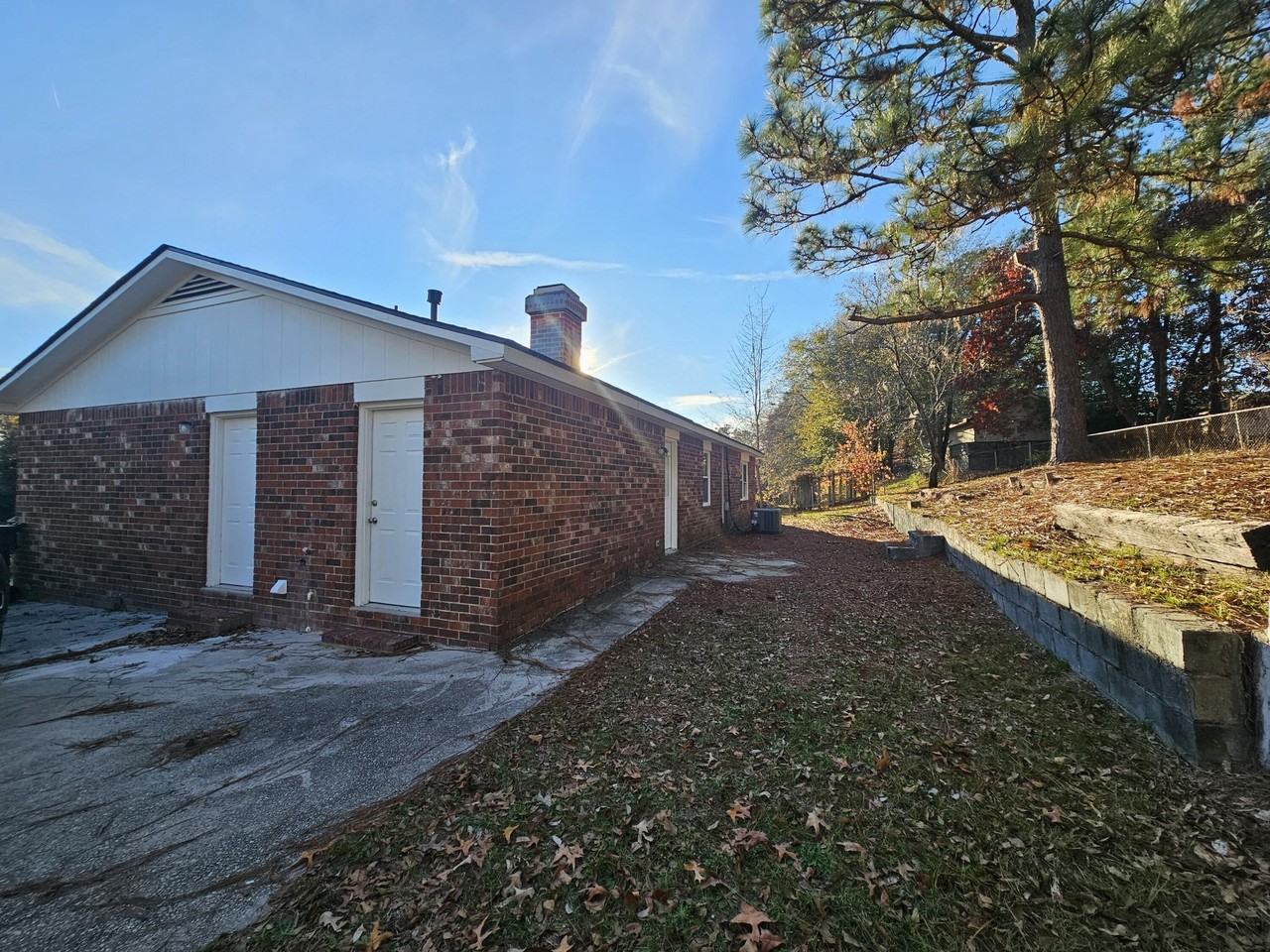 3543 Windermere Dr - Photo 3 of 13