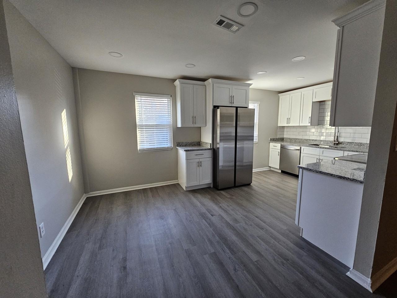 3543 Windermere Dr - Photo 5 of 13