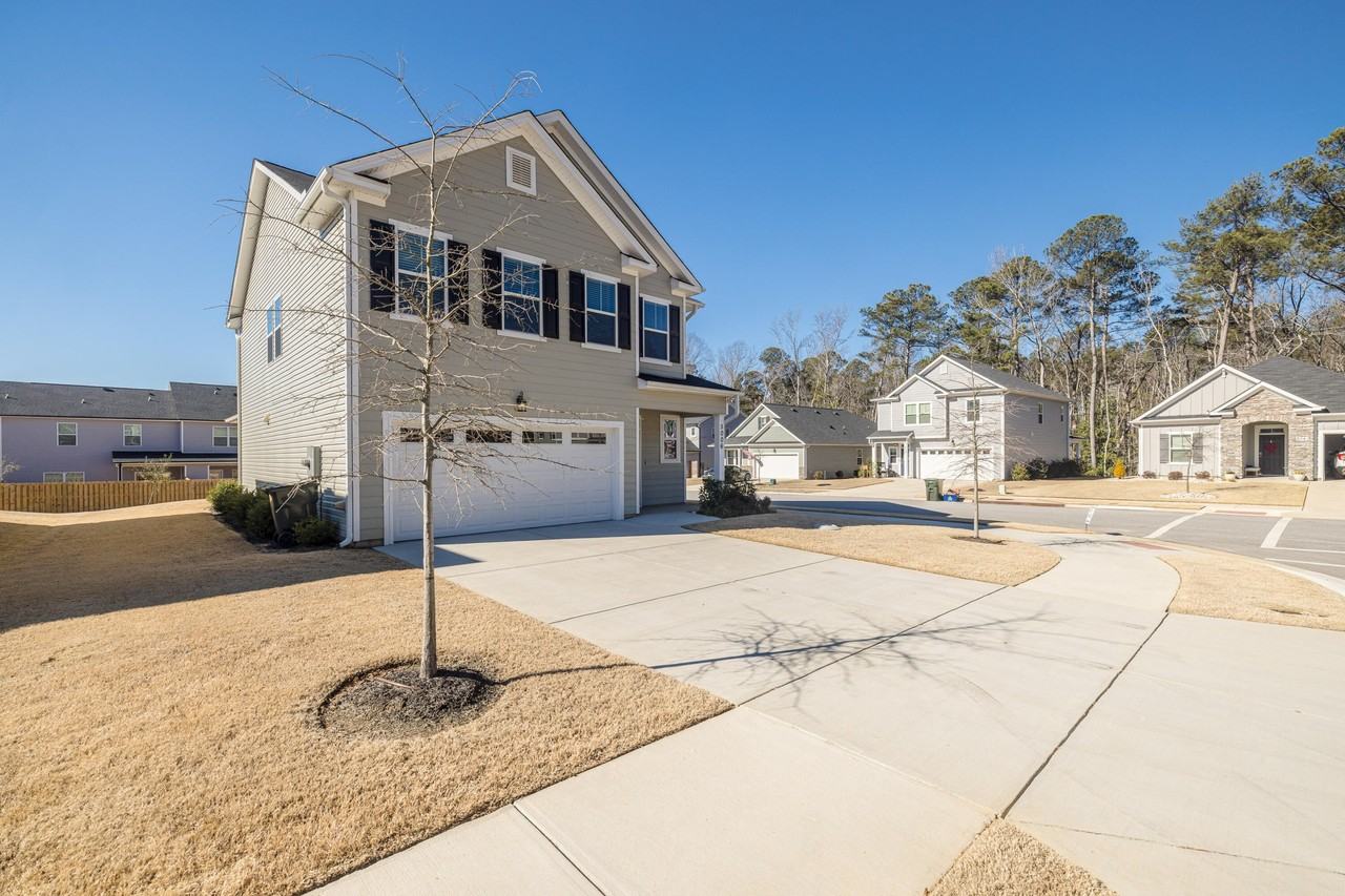 5006 Anna Creek Way - Photo 3 of 50