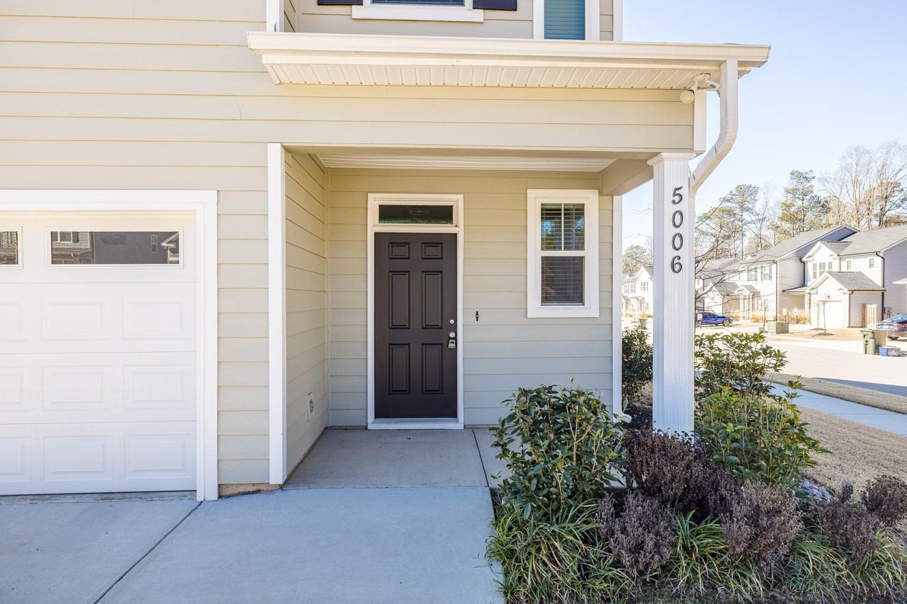 5006 Anna Creek Way - Photo 4 of 50