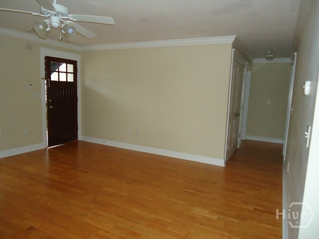 1035 Barnett Shoals Rd Apt 1012 #1012 - Photo 7 of 27