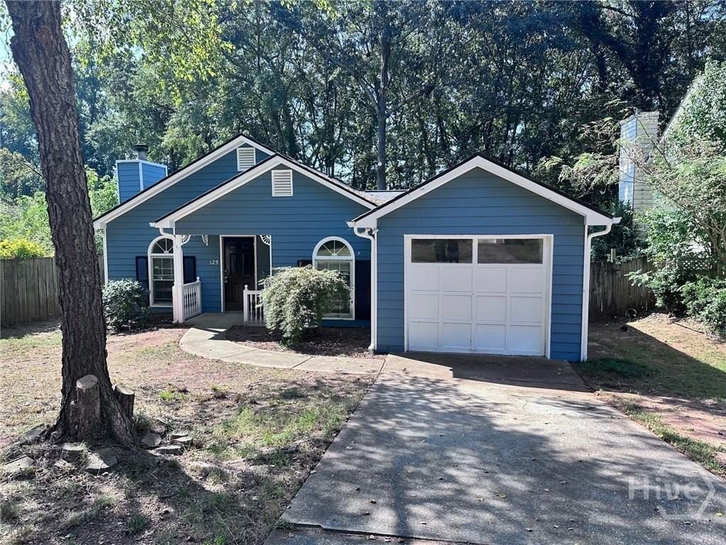 125 Sterling Dr - Photo 2 of 5