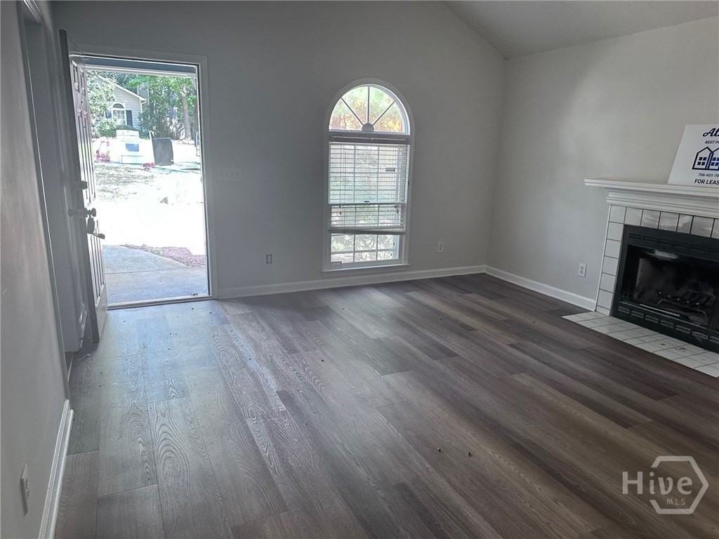 125 Sterling Dr - Photo 3 of 5