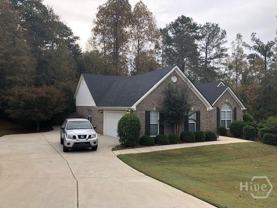 225 Lexington Cir - Photo 1 of 1