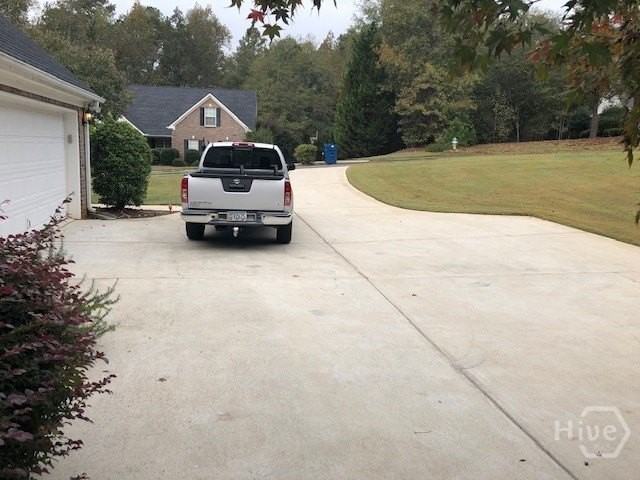 225 Lexington Cir - Photo 4 of 29