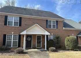 featured image of 135 Logmont Trce