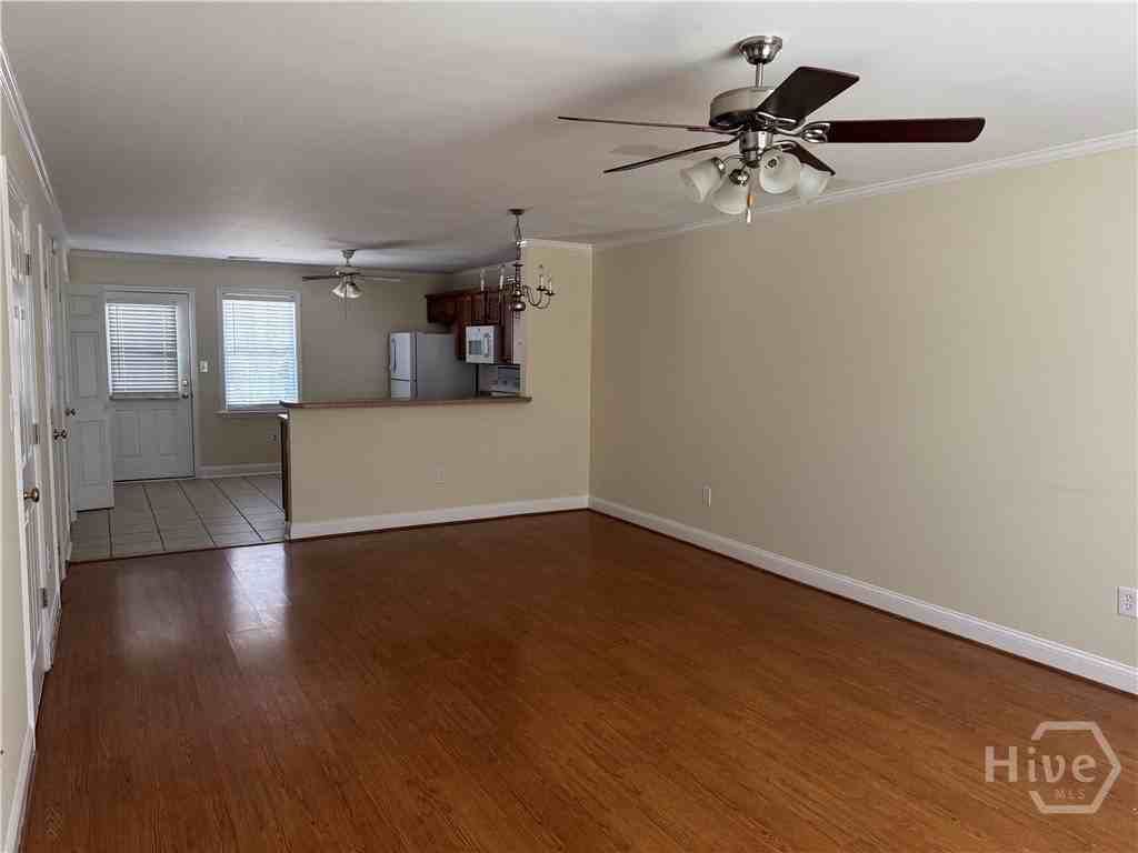 135 Logmont Trce - Photo 3 of 18