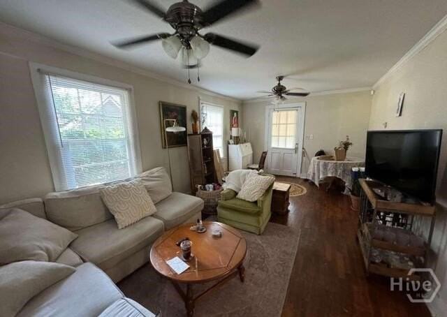 1983 S Lumpkin St - Photo 5 of 10