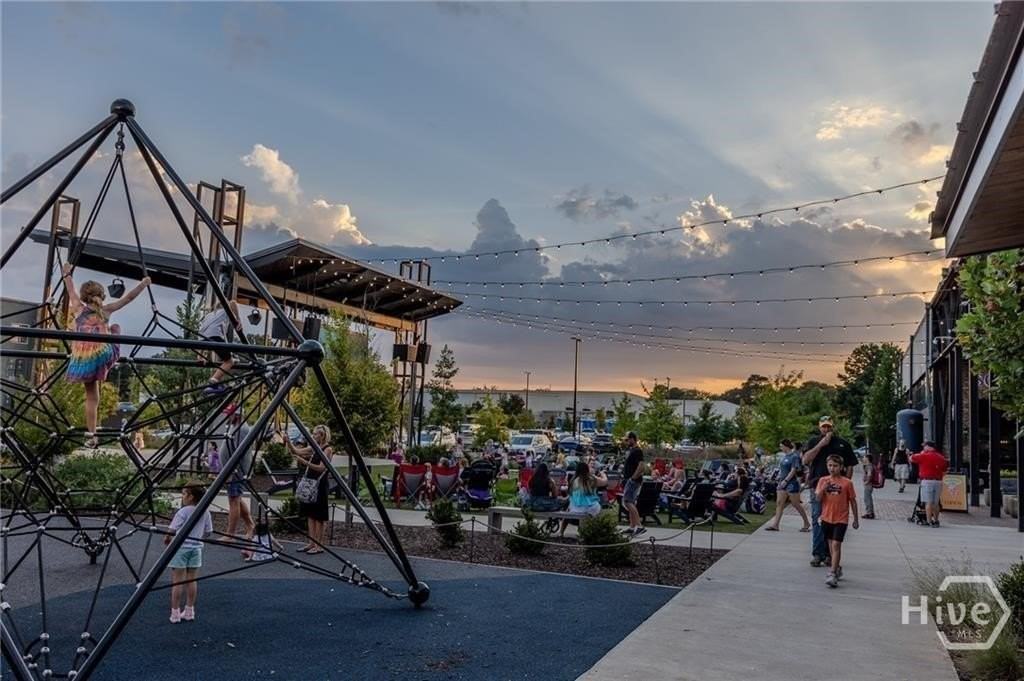 1250 Electric Ave - Photo 2 of 42