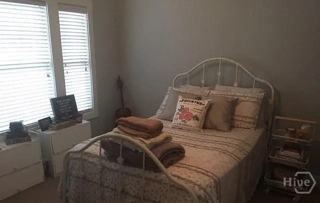 2070 Lakeside Dr - Photo 7 of 12