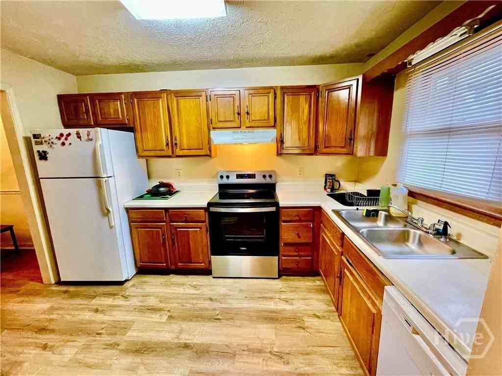 595 Macon Hwy Apt 22 #22 - Photo 2 of 20