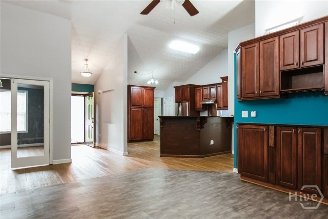 137 Bristol Woods Dr - Photo 6 of 33