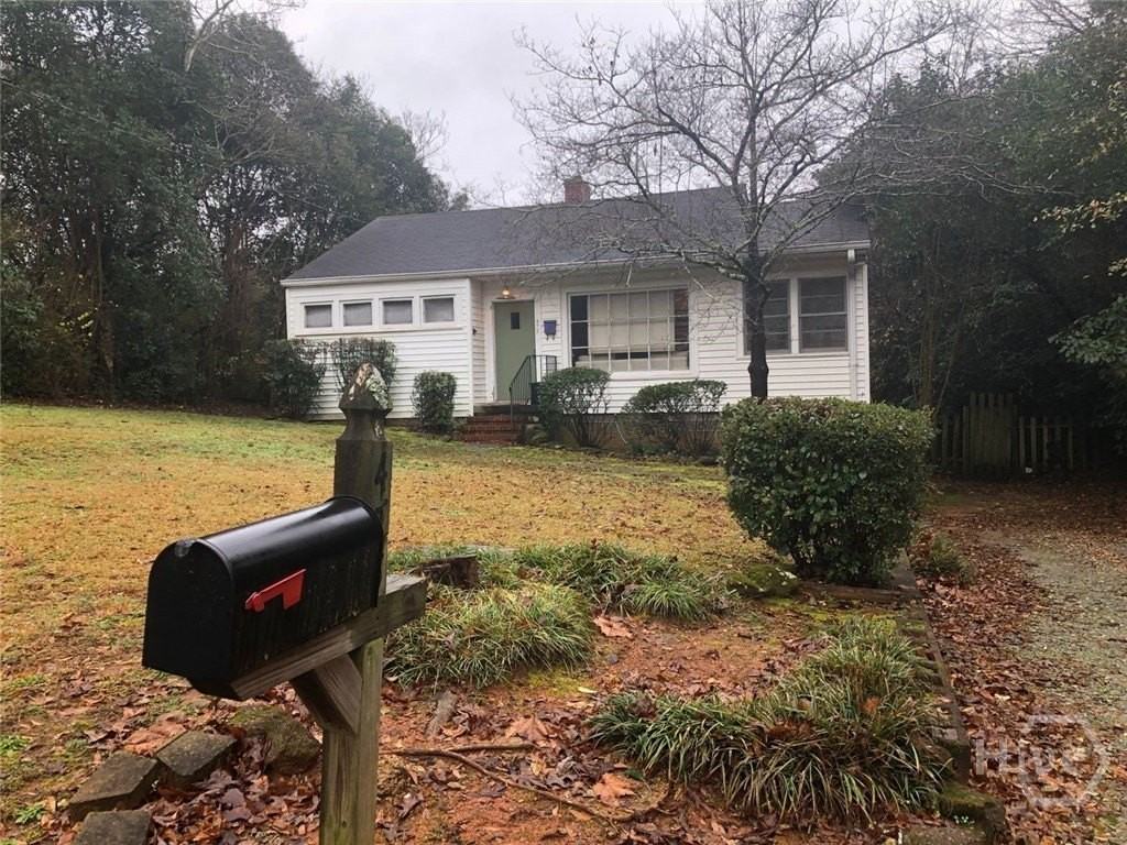 475 Woodlawn Ave - Photo 2 of 13