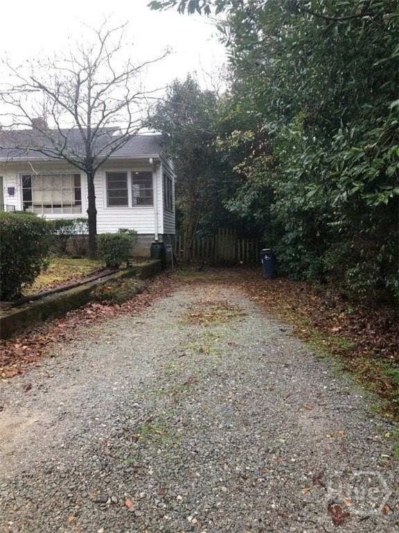 475 Woodlawn Ave - Photo 3 of 13