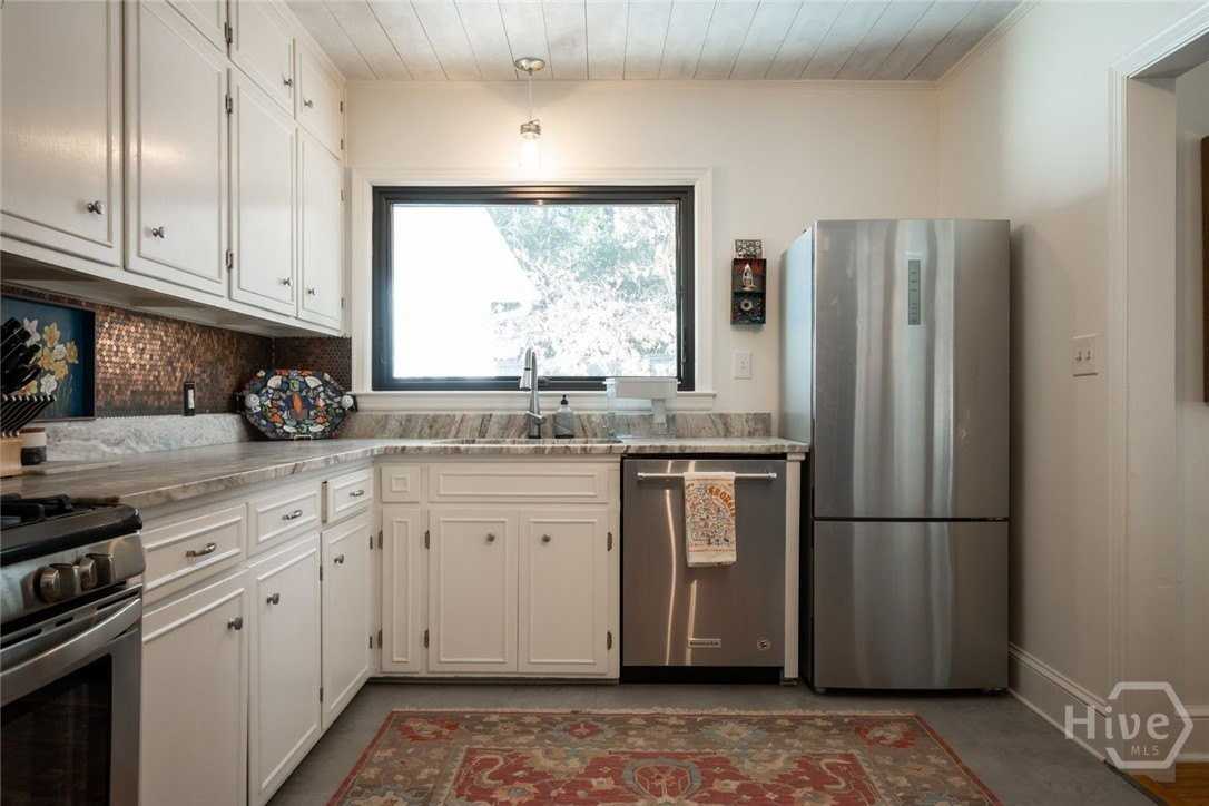 119 Fortson Cir - Photo 6 of 50