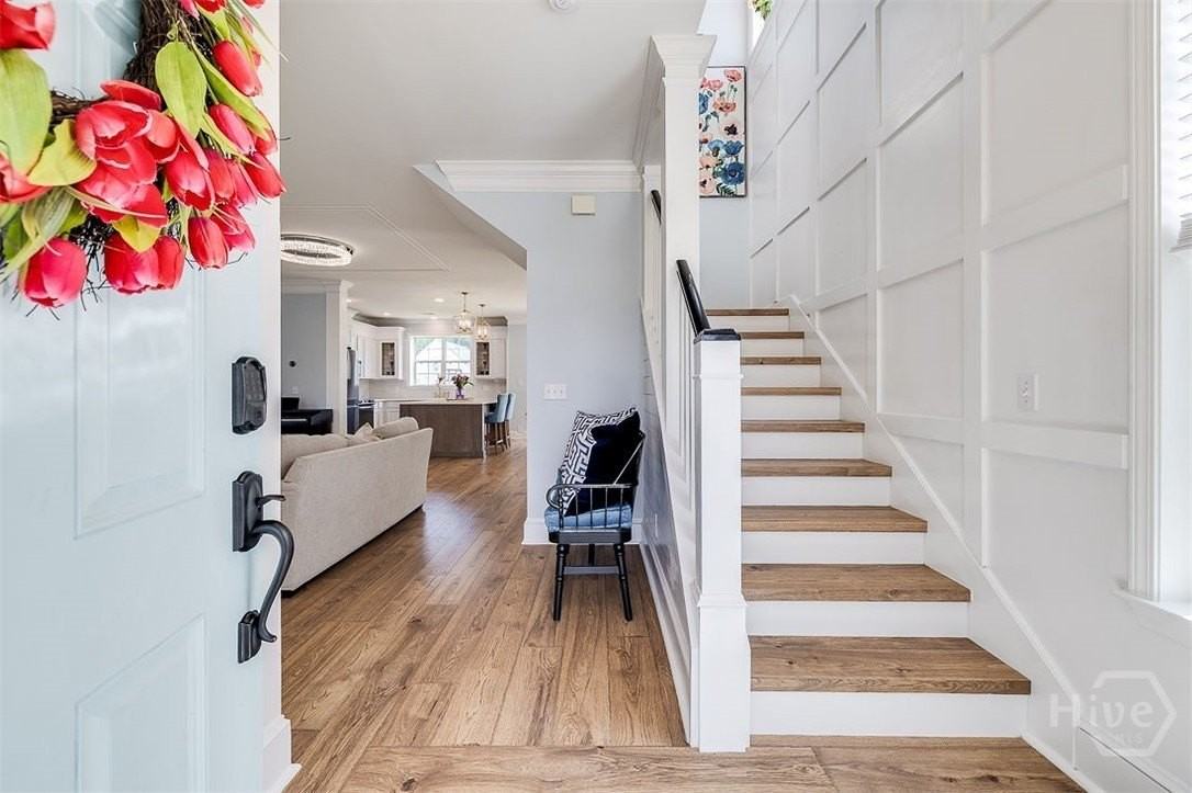 8 Bushwood Dr - Photo 7 of 50