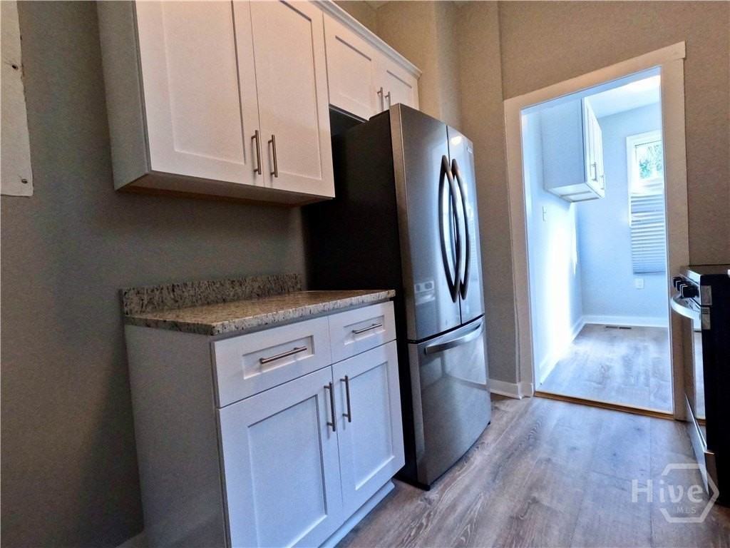 613 E 38th St - Photo 6 of 16