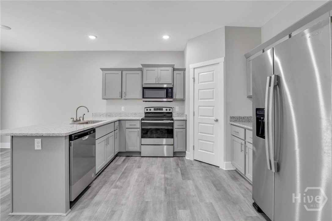 105 Sherwood Ct Unit 2 #2 - Photo 5 of 32