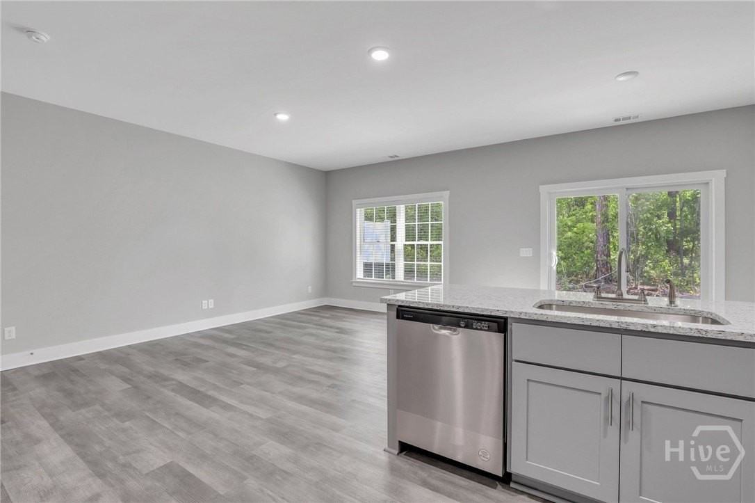 105 Sherwood Ct Unit 2 #2 - Photo 7 of 32