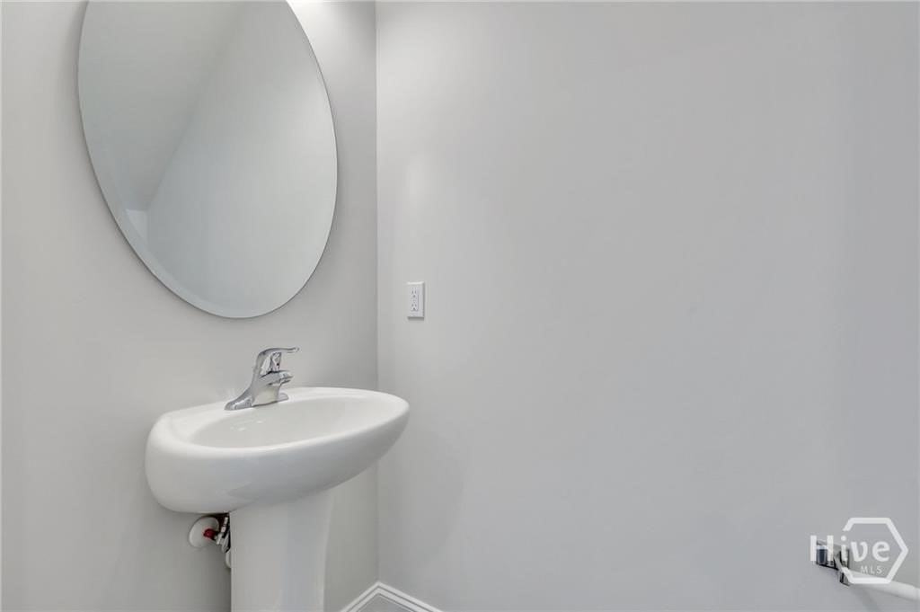 524 Governor Treutlen Cir - Photo 3 of 23