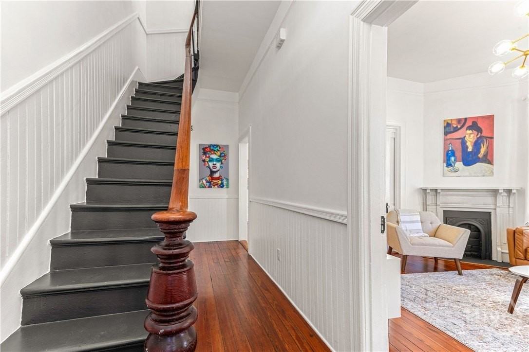 317 E Anderson St - Photo 2 of 15