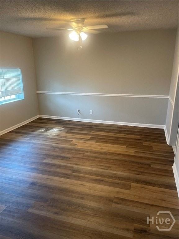 501 Tuten Ave - Photo 3 of 5