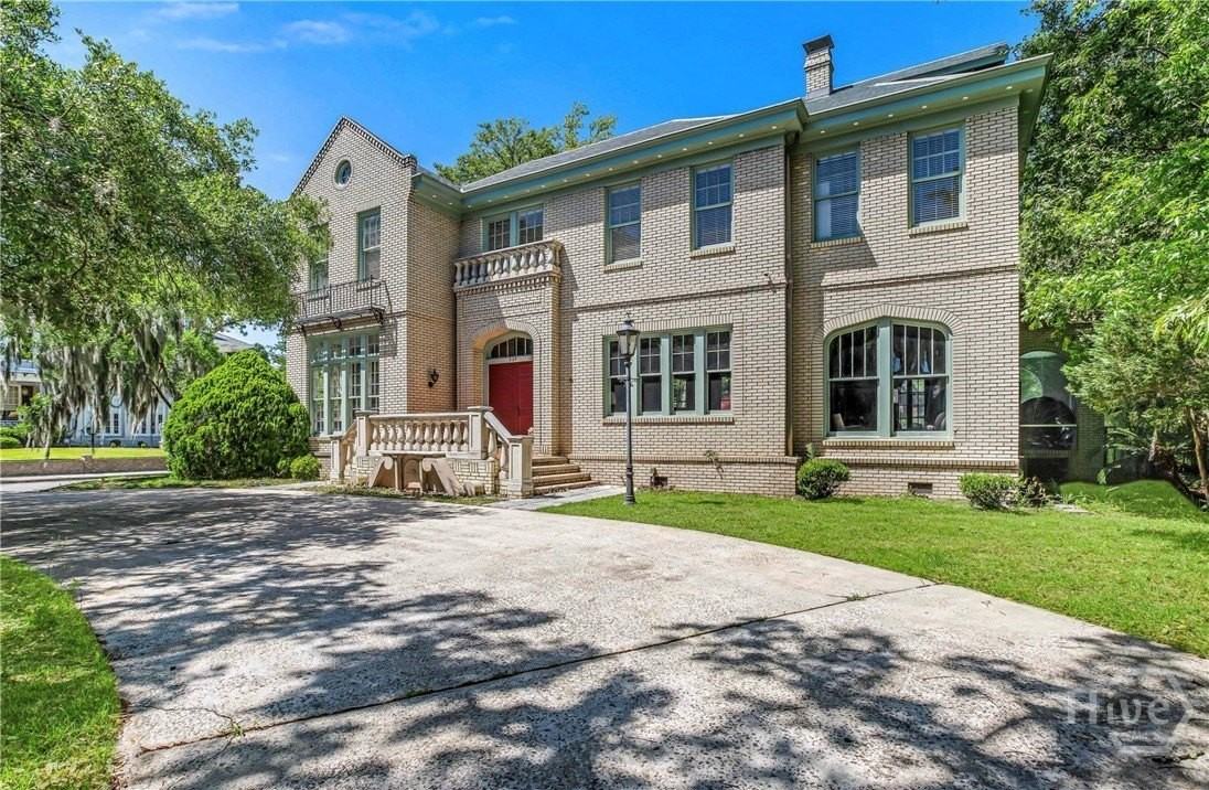 624 E Victory Dr - Photo 3 of 37