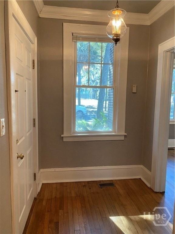 1240 E Victory Dr Apt 1 #1 - Photo 4 of 28