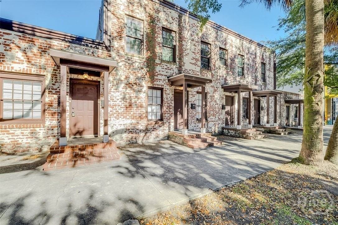 508 E Liberty Street unit: Lower - Photo 2 of 13